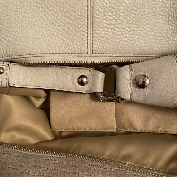 Coach Pebbled Leather Purse Ivory - Picture 10 of 10